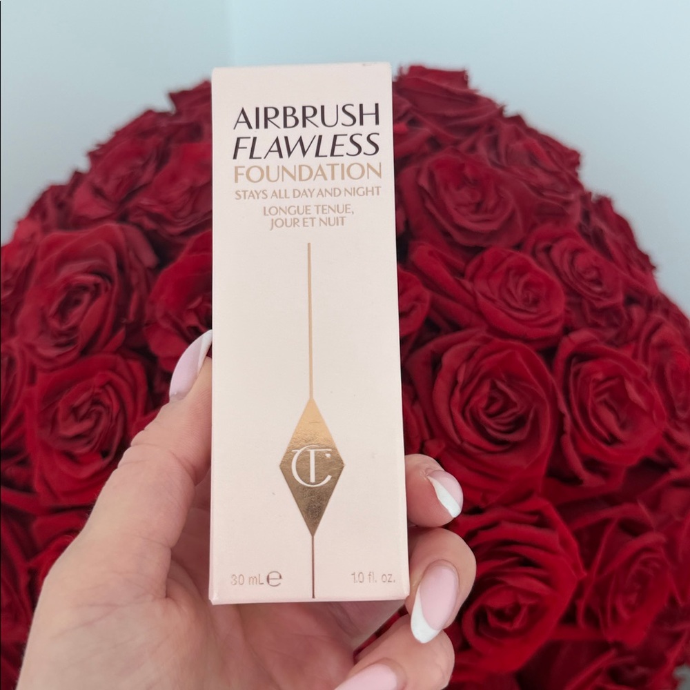 Charlotte Tilbury Airbrush Flawless Foundation - warm shade 6